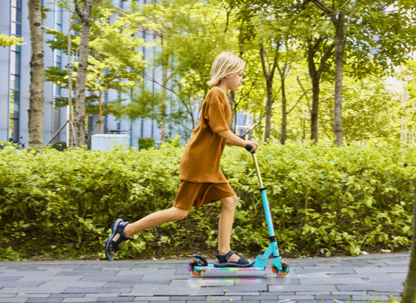 LumeGlide Mini Wheel Scooter for Kids Only at Goblize - Image 5
